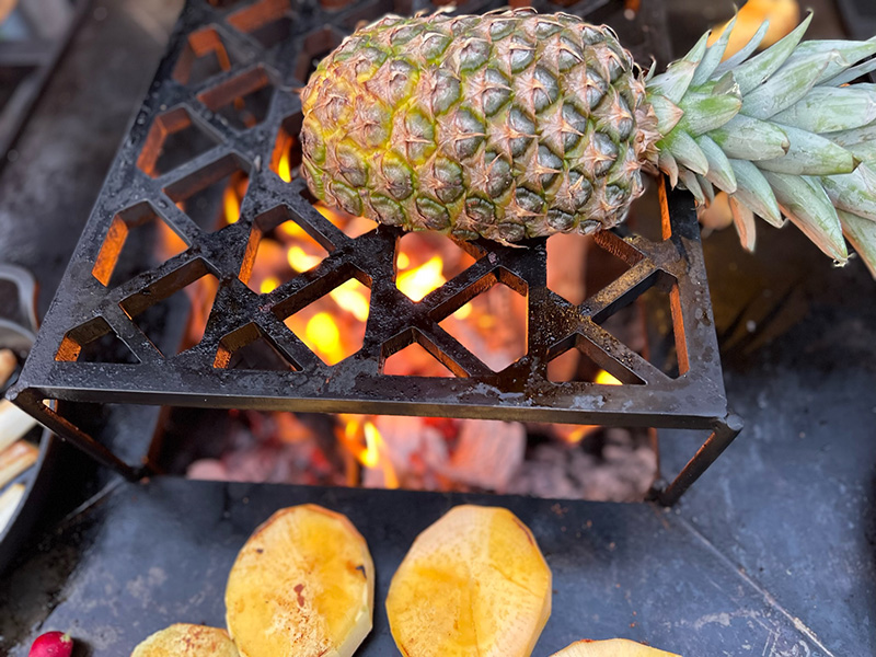 Daimana Firegrill Menu Ananas met Licor 43
